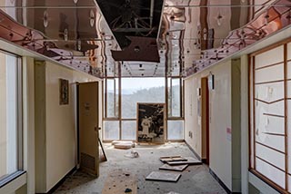 Abandoned Hotel Suzukigaike Corridor