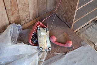 Abandoned Hotel Suzukigaike Bathhouse Broken Telephone