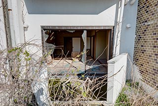 Abandoned Hotel Suzukigaike