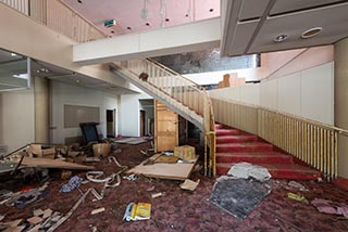 Abandoned Hotel Suzukigaike Garbage Strewn Lobby