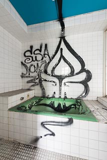 Abandoned Hotel Tropical Bathroom