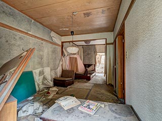 Guest room in Motel Akatsuki
