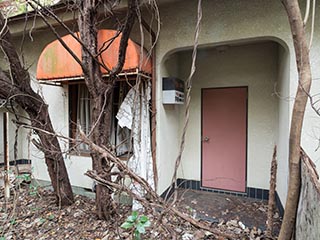 Entrance to guest room of Motel Akatsuki