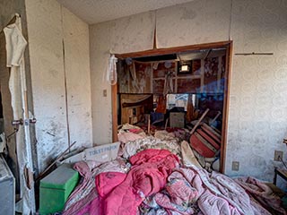 Filthy guest room at abandoned love hotel Century