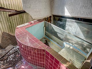 Collapsing bathroom in Hotel Don Quixote