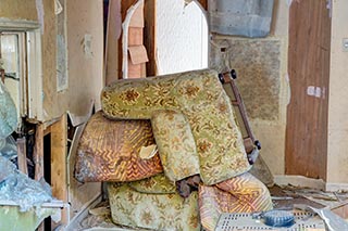 Abandoned Love Hotel Don Quixote Armchairs