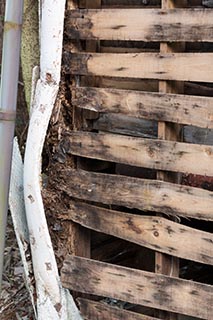 Abandoned Love Hotel Don Quixote Rotting Cottage Frame