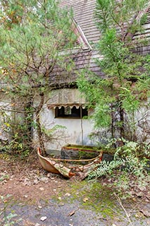 Abandoned Love Hotel Don Quixote Cottage