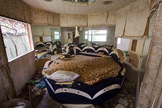 Abandoned Love Hotel Don Quixote Guest Room with Rotating Bed