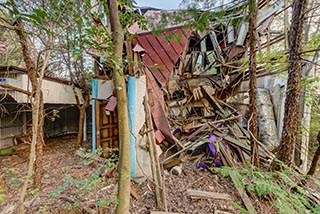 Abandoned Love Hotel Don Quixote Collapsing Cottage