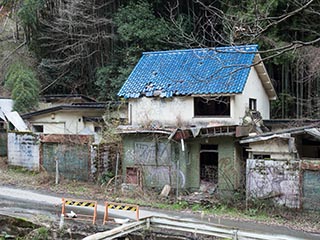 Motel Sun River, an abandoned love hotel in Kyoto Prefecture