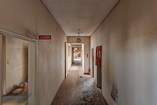 Abandoned Nametara Onsen Corridor