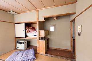 Abandoned Nametara Onsen Guest Room