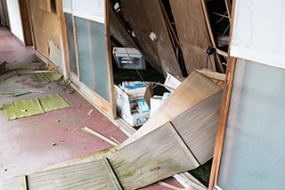 Collapsing Room in Abandoned Nametara Onsen