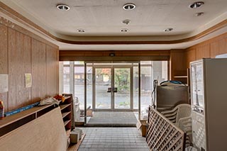 Abandoned Oirasekeiryu Onsen Hotel Lobby