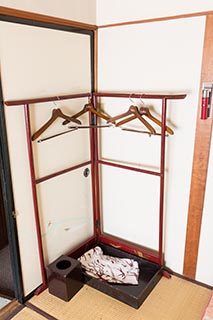 Abandoned Oirasekeiryu Onsen Hotel Guest Room