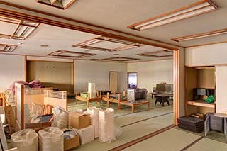 Abandoned Oirasekeiryu Onsen Hotel Restaurant