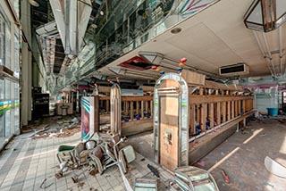 Abandoned Pachinko Parlour Emerald Interior