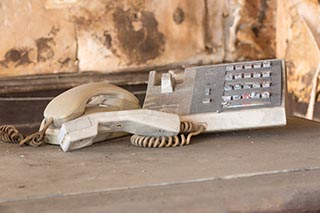 Front desk telephone in Queen Château Soapland