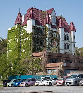 Abandoned Queen Château Soapland