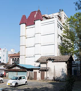 Abandoned Queen Château Soapland