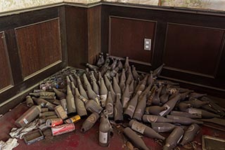 Dusty beer bottles in Queen Château Soapland