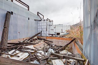 Abandoned Shin-Hato no Yu Onsen Collapsing Bathhouse