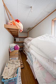 Abandoned Shin-Hato no Yu Onsen Futon Storage Room