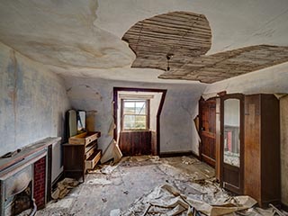 bedroom in abandoned house