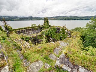 battlements of Innis Chonnel Castle