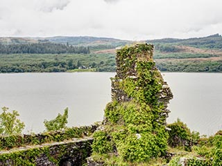 chimney of Innis Chonnel Castle